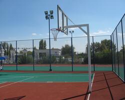 Открытая баскетбольная площадка